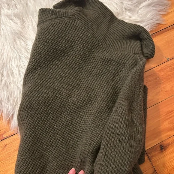 Sold - Picture 6 of 8